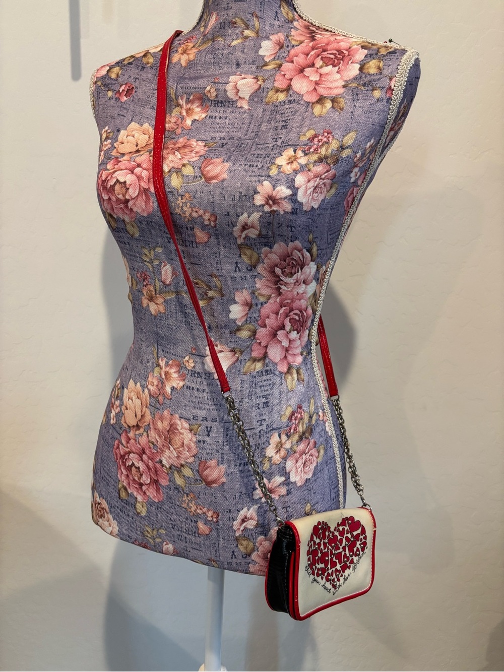 Brighton Fill your Heart crossbody Bag in White and Red